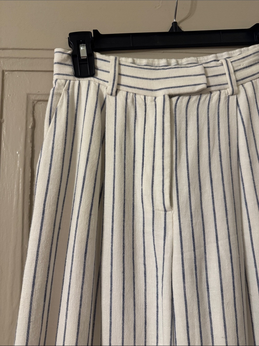 Abercrombie & Fitch White Wide-Leg Pinstripe Trousers - Picture 2 of 5